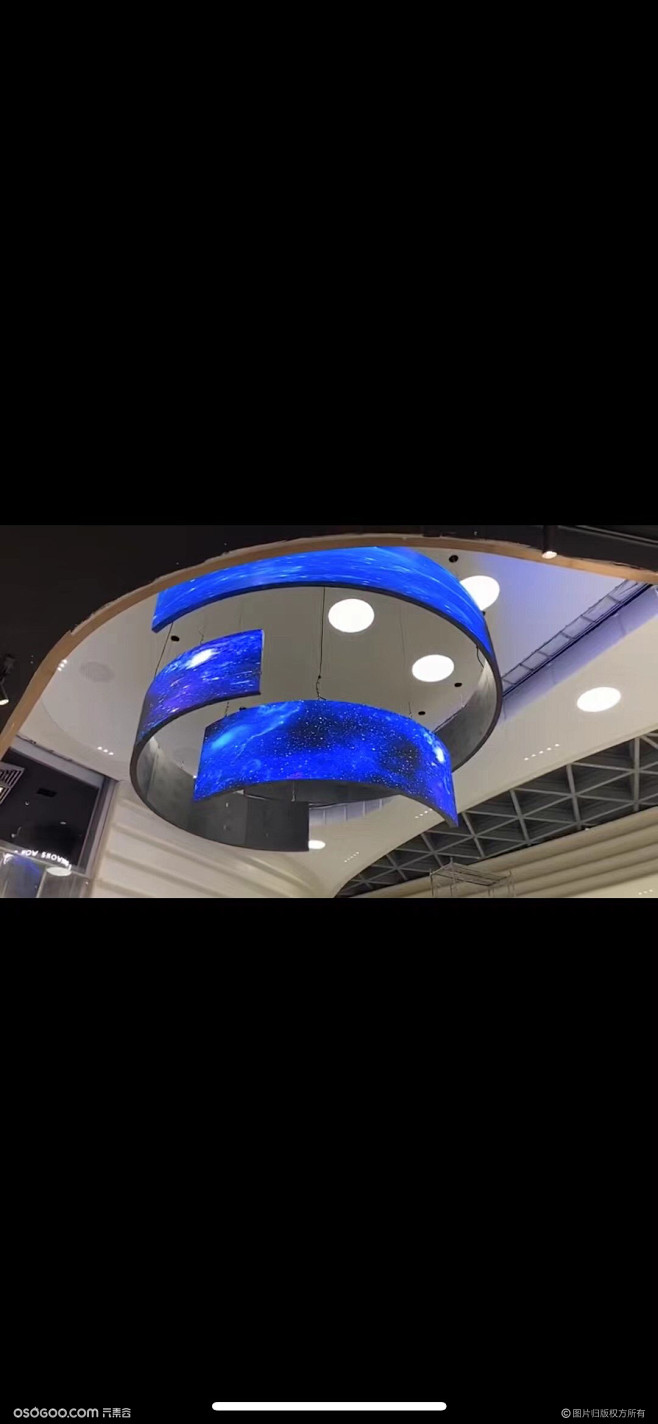 創(chuàng)意無(wú)限 LED異形屏的視覺(jué)盛宴——從波浪屏到飄帶屏的柔性軟模組技術(shù)解析